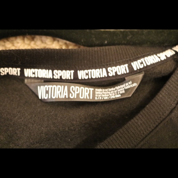 New Victoria’s Secret sport short sleeve sweater - Picture 6 of 7